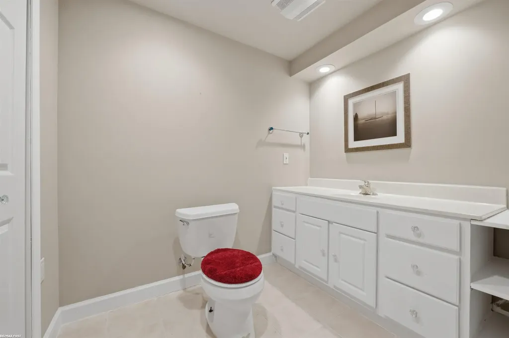 1368 Rock Valley Drive Rochester City MI 48307