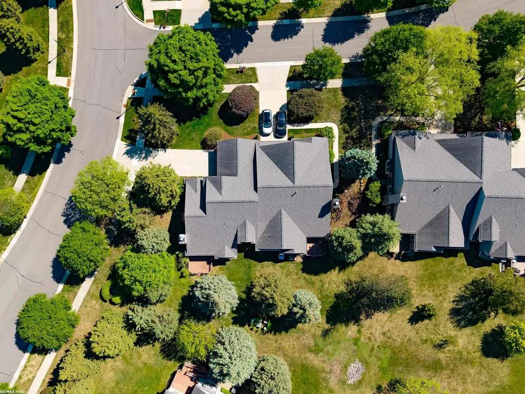 1368 Rock Valley Drive Rochester City MI 48307