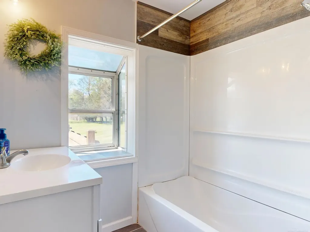 1546 E Birch Run Road Taymouth Township MI 48417