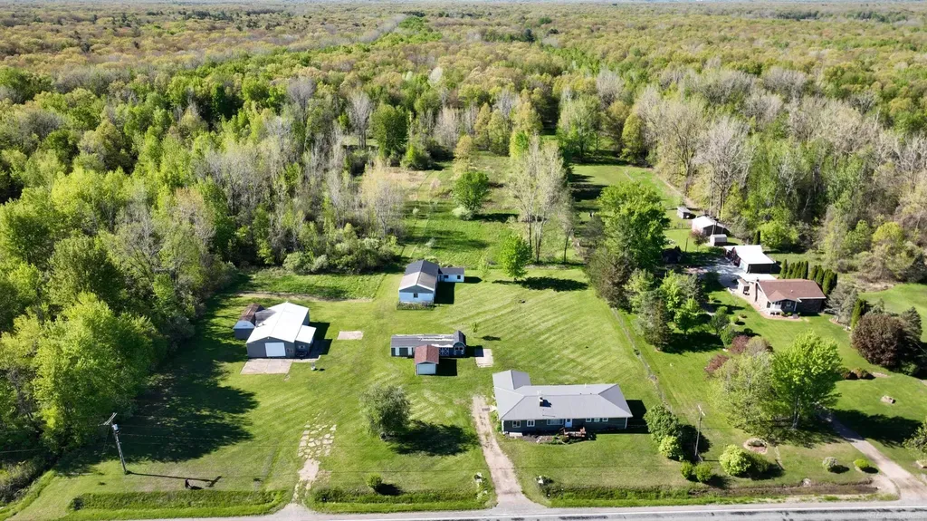 1546 E Birch Run Road Taymouth Township MI 48417
