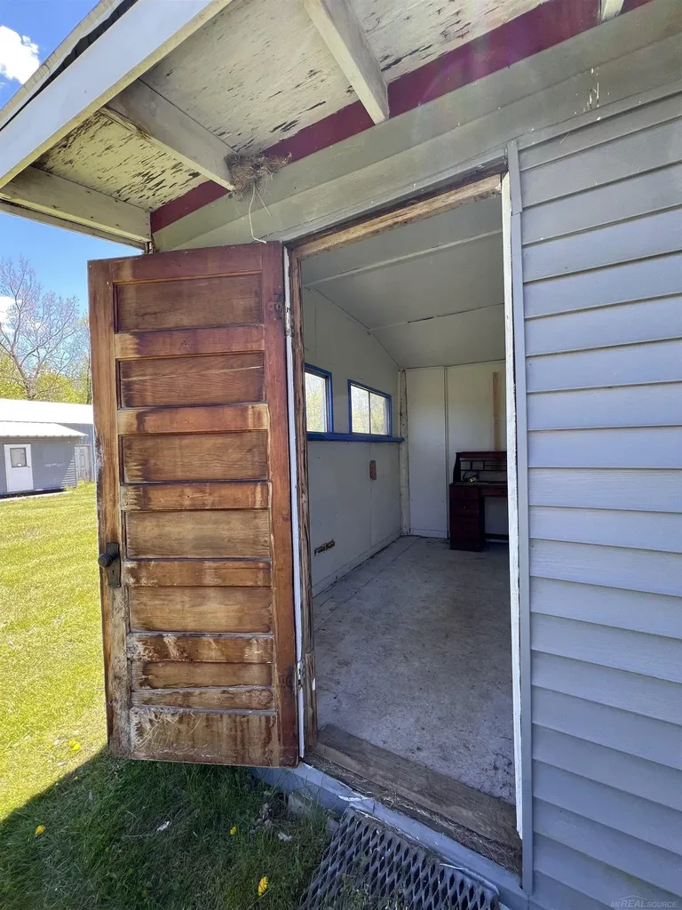 1546 E Birch Run Road Taymouth Township MI 48417