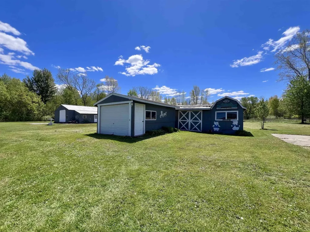 1546 E Birch Run Road Taymouth Township MI 48417