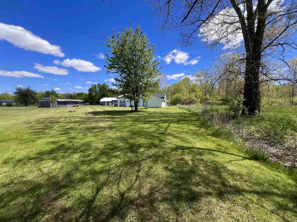 1546 E Birch Run Road Taymouth Township MI 48417