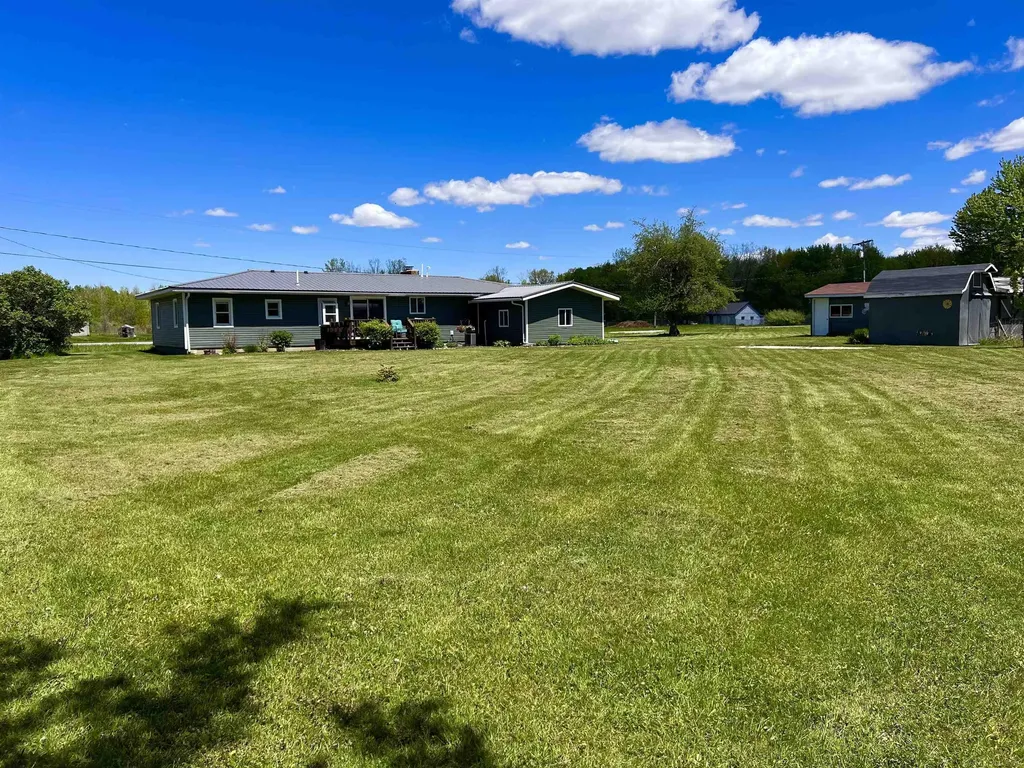 1546 E Birch Run Road Taymouth Township MI 48417