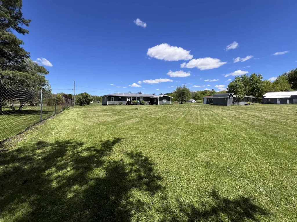 1546 E Birch Run Road Taymouth Township MI 48417
