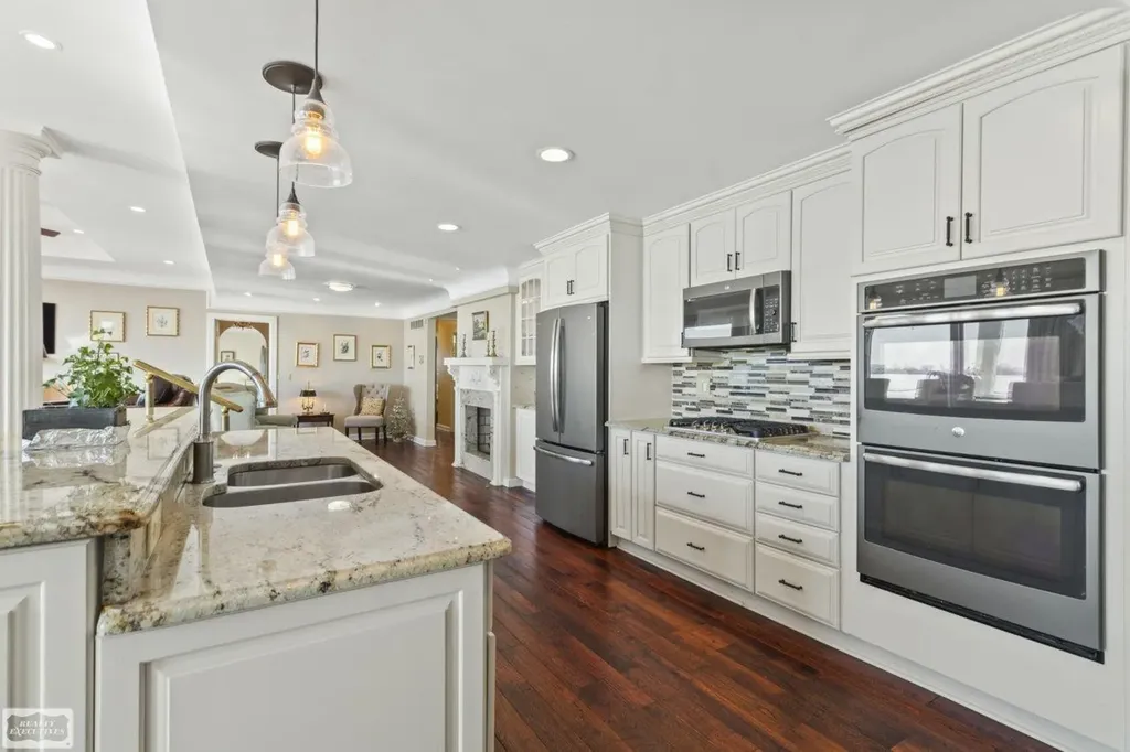 32680 S River Road Harrison Charter Township MI 48045