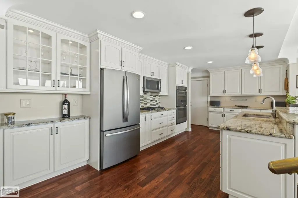 32680 S River Road Harrison Charter Township MI 48045