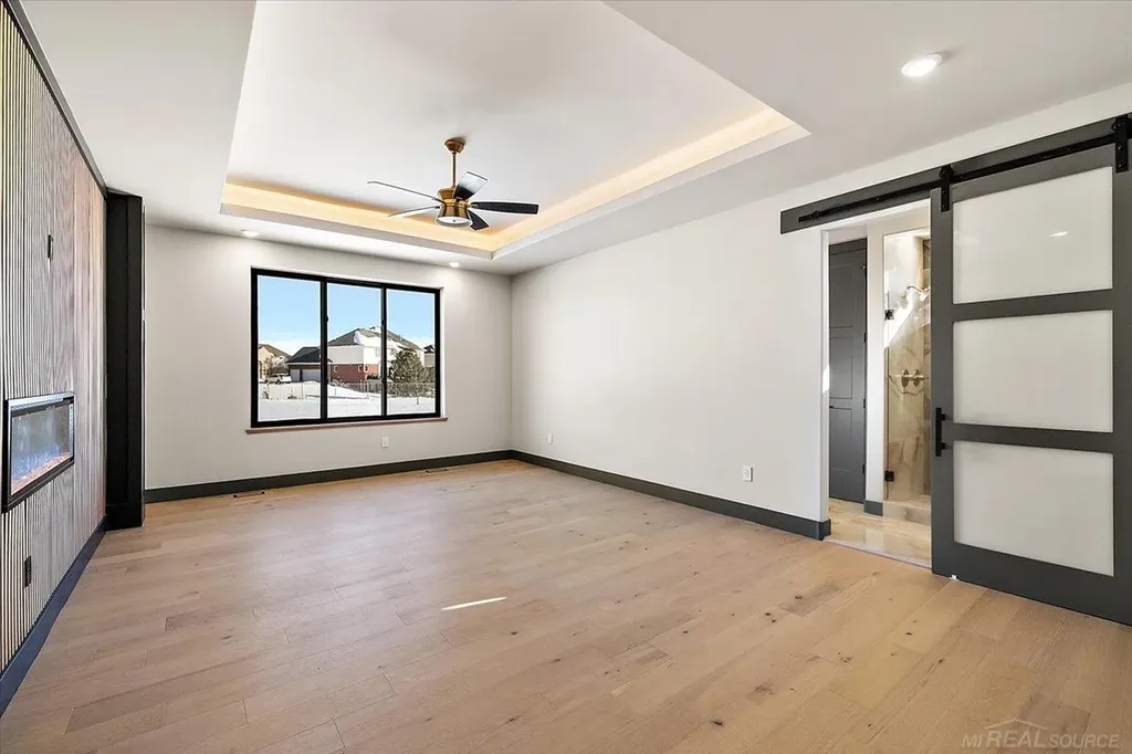 42528 Saddle Lane Sterling Heights City MI 48314