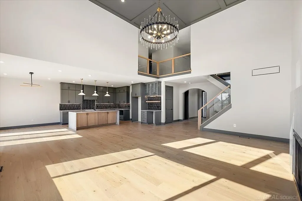 42528 Saddle Lane Sterling Heights City MI 48314