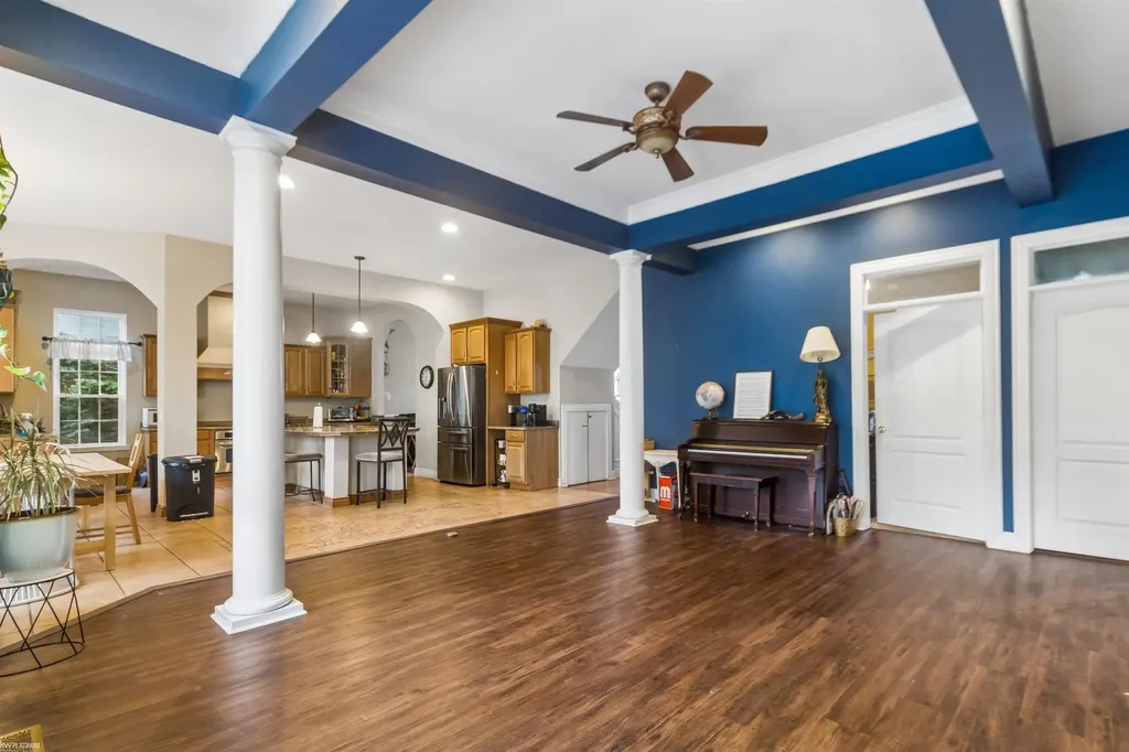 5425 Baywood Drive Fort Gratiot Charter Township MI 48059