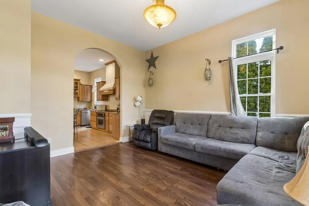 5425 Baywood Drive Fort Gratiot Charter Township MI 48059