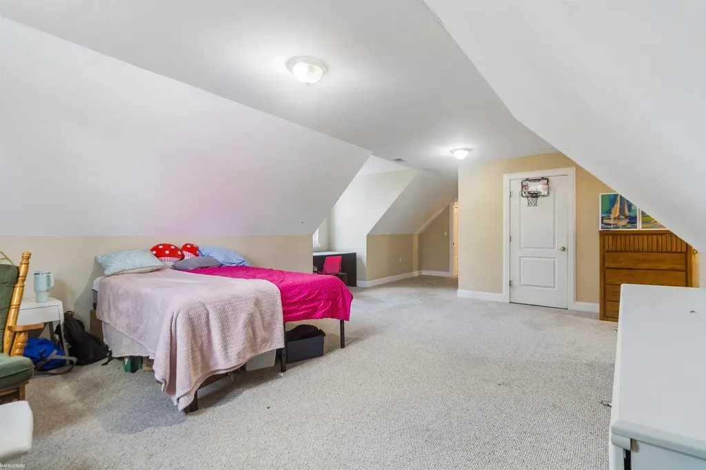 5425 Baywood Drive Fort Gratiot Charter Township MI 48059
