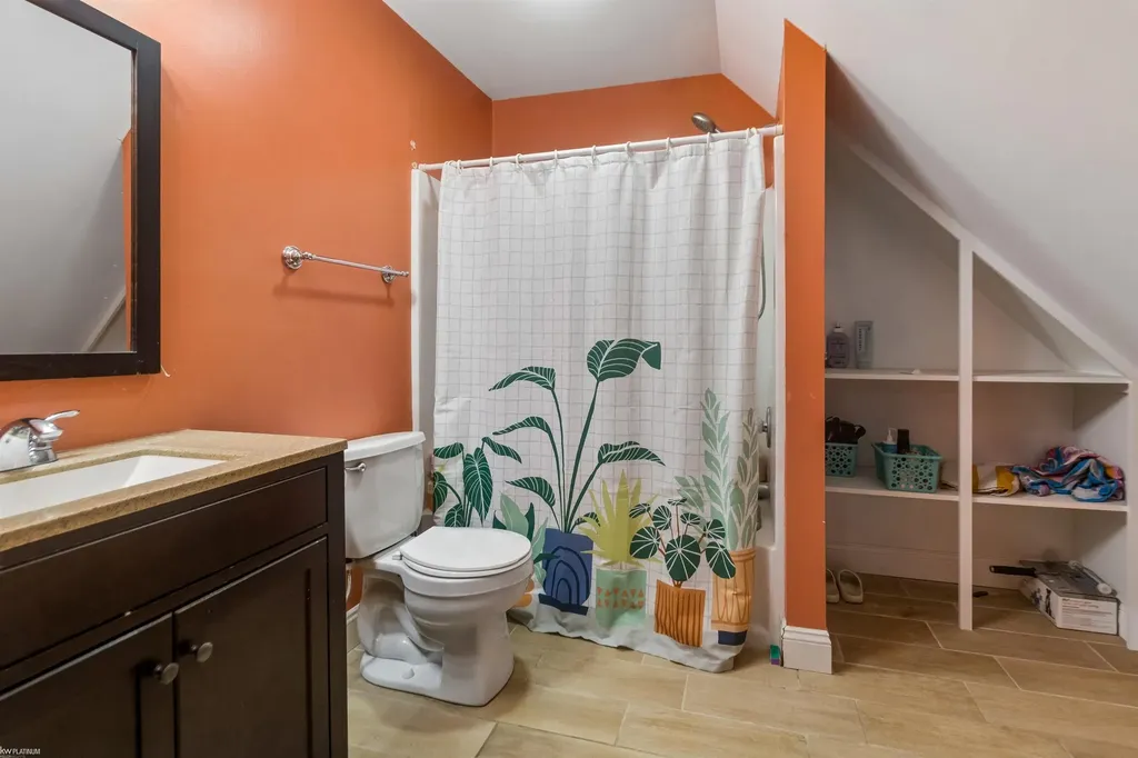 5425 Baywood Drive Fort Gratiot Charter Township MI 48059