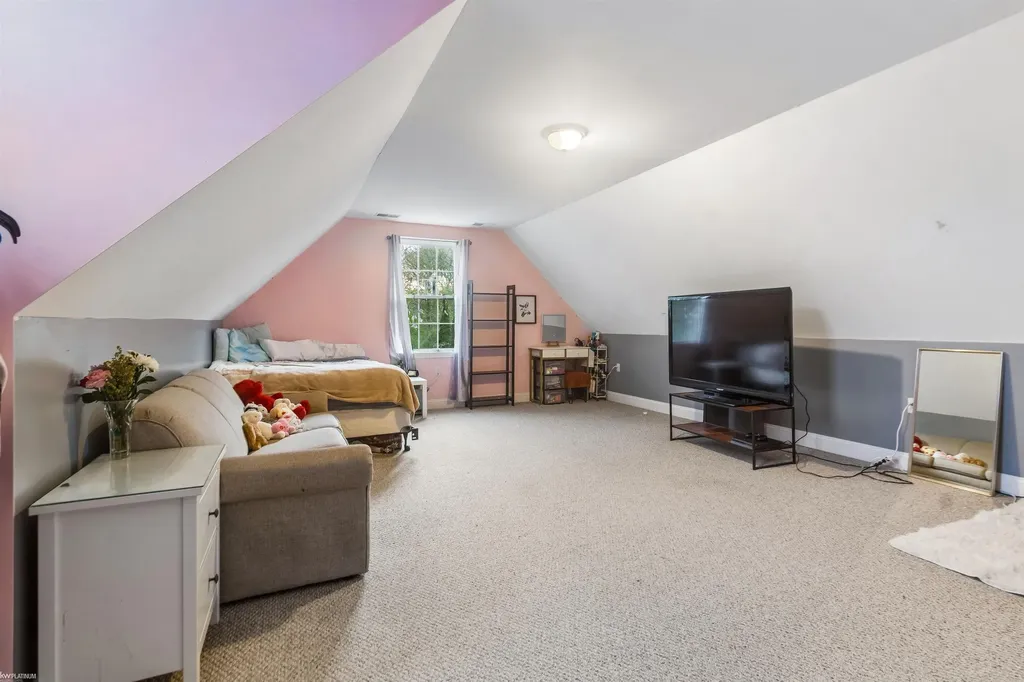 5425 Baywood Drive Fort Gratiot Charter Township MI 48059
