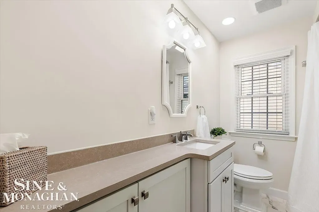 1044 Somerset Avenue Grosse Pointe Park City MI 48230
