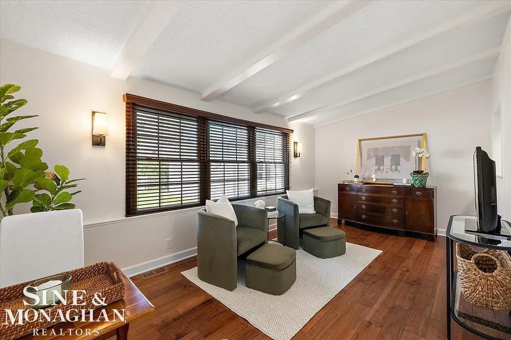 1044 Somerset Avenue Grosse Pointe Park City MI 48230