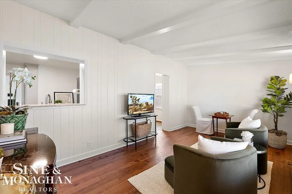1044 Somerset Avenue Grosse Pointe Park City MI 48230