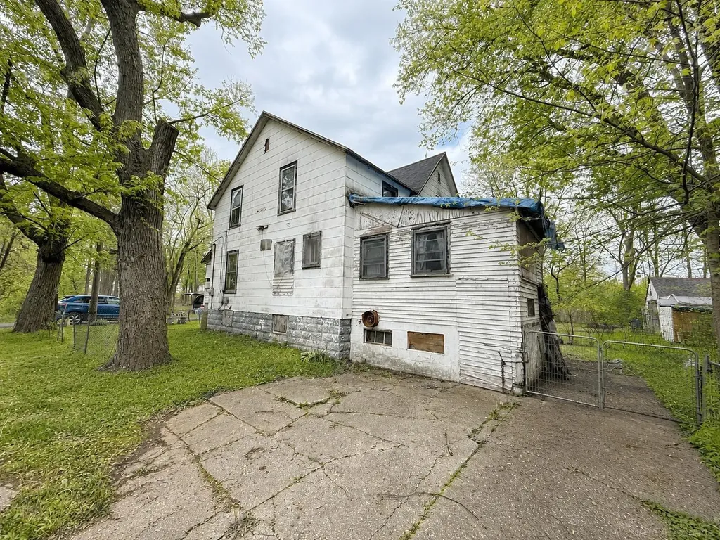 939 Field Avenue Kalamazoo Charter Township MI 49048