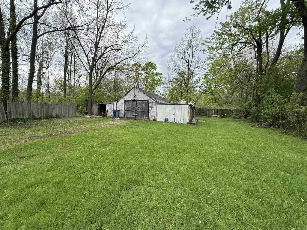 939 Field Avenue Kalamazoo Charter Township MI 49048