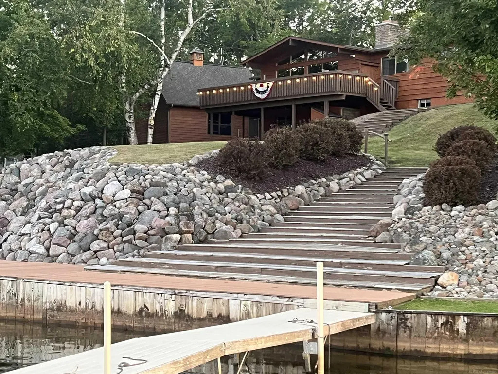 2004 N Haven Drive Gladwin City MI 48624