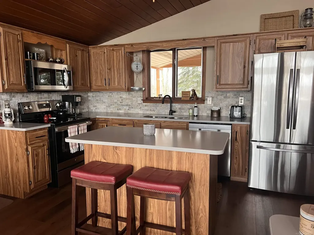 2004 N Haven Drive Gladwin City MI 48624