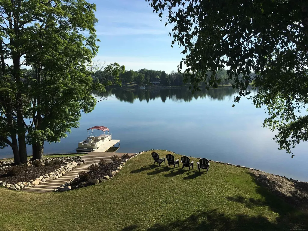 2004 N Haven Drive Butman Township MI 48624