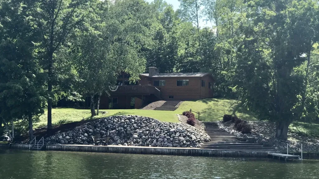 2004 N Haven Drive Butman Township MI 48624