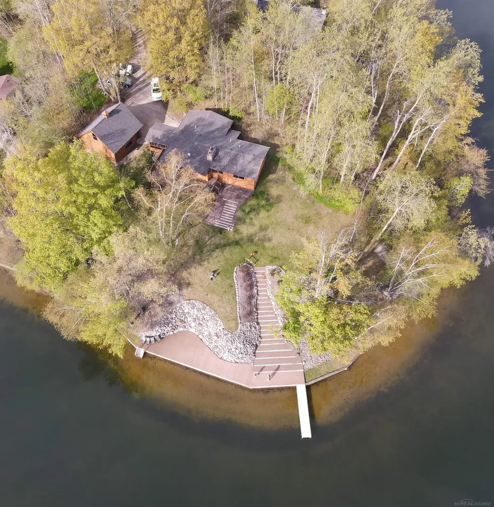 2004 N Haven Drive Butman Township MI 48624