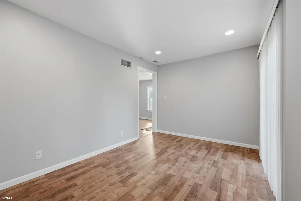24971 Harrison Street Harrison Charter Township MI 48045