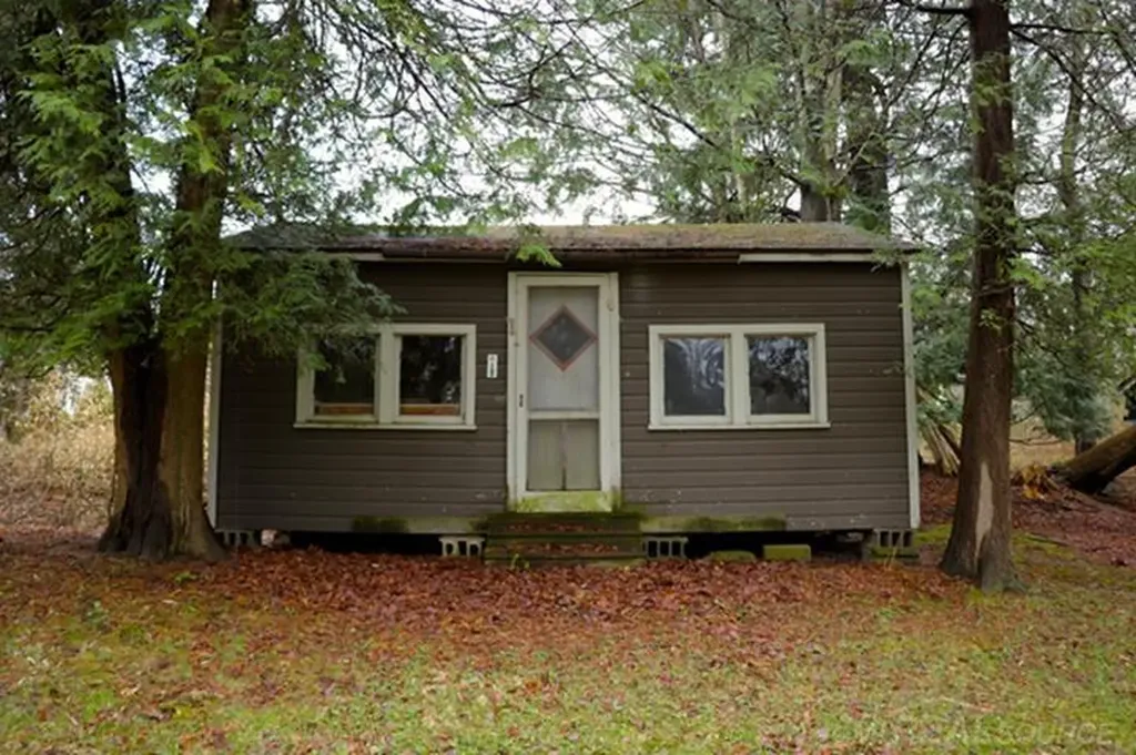 1149 Lakeshore Road Sanilac Township MI 48469