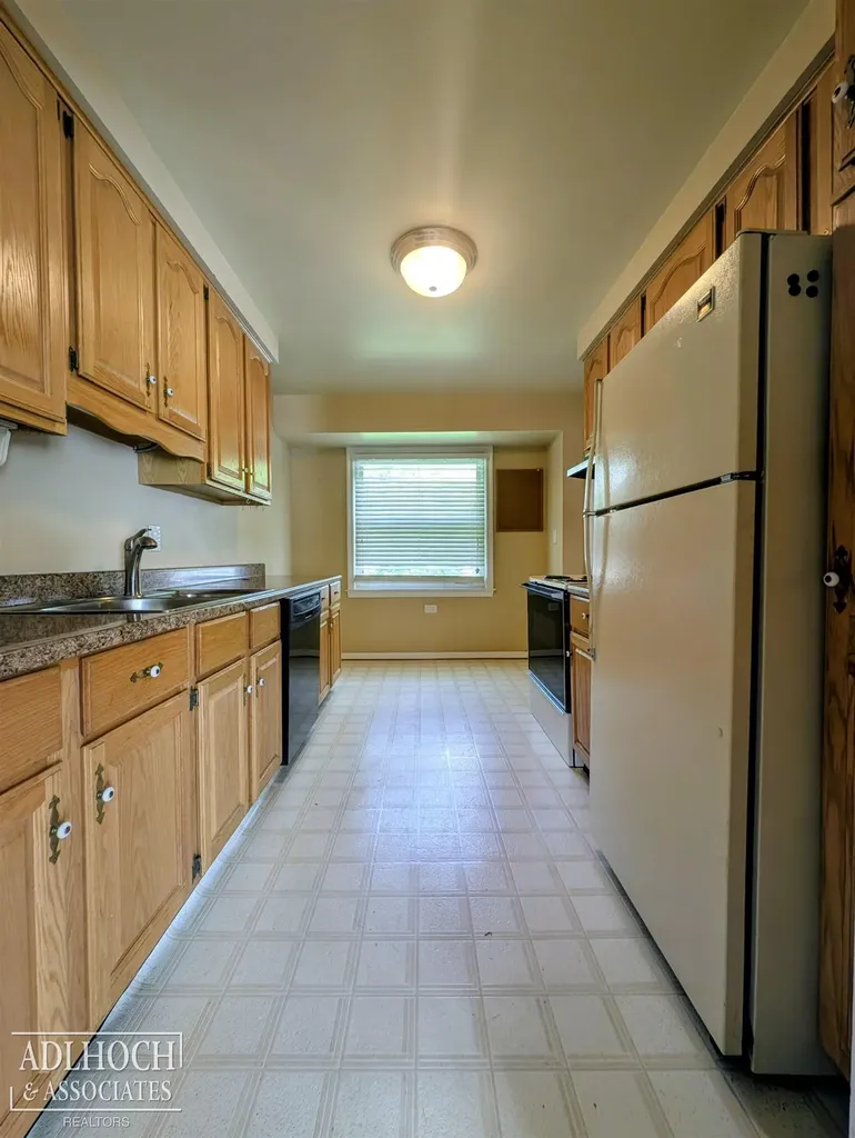 2168 Allard Road Grosse Pointe Woods City MI 48236