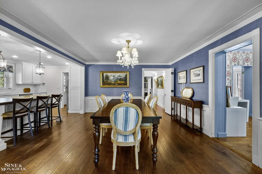 93 Merriweather Road Grosse Pointe Farms City MI 48236