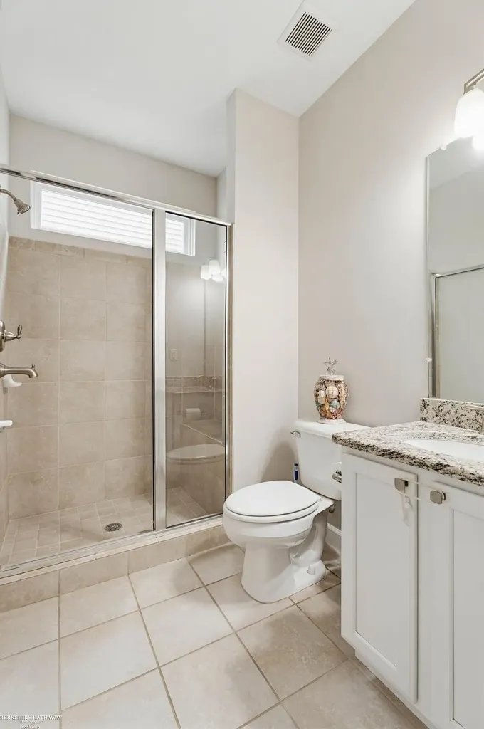 4929 W Stonegate Circle Lake Orion Village MI 48359