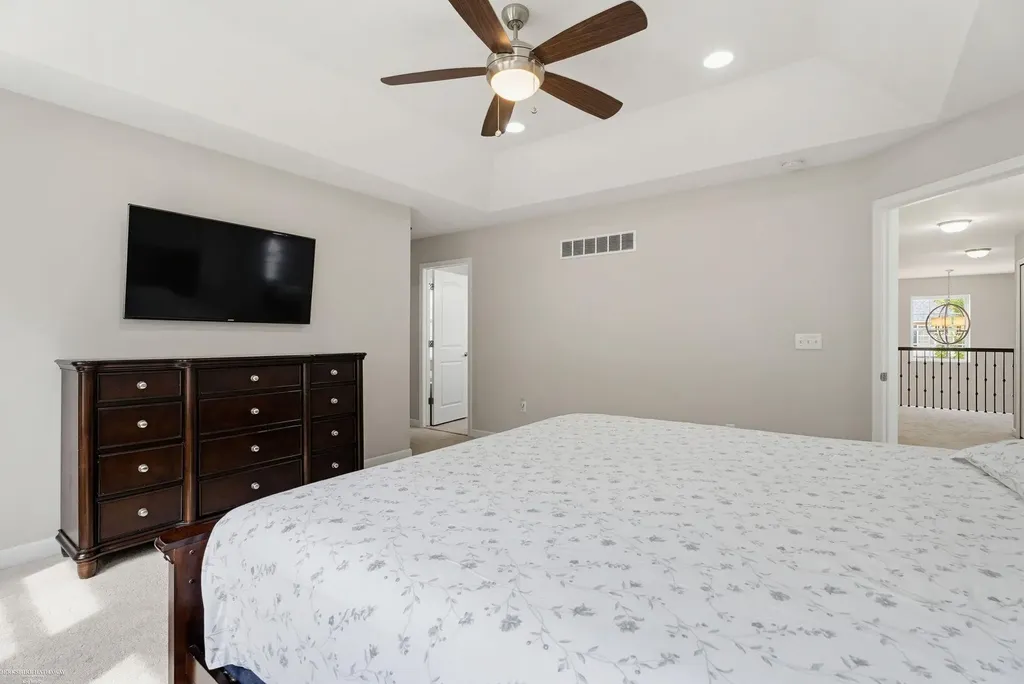 4929 W Stonegate Circle Lake Orion Village MI 48359