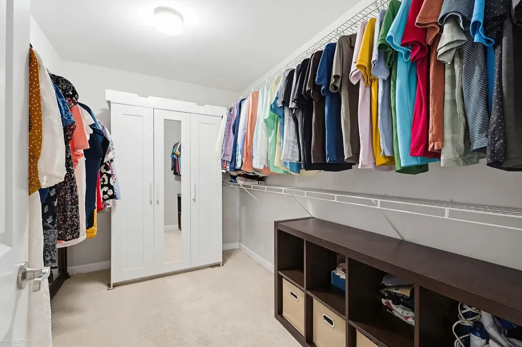 4929 W Stonegate Circle Lake Orion Village MI 48359