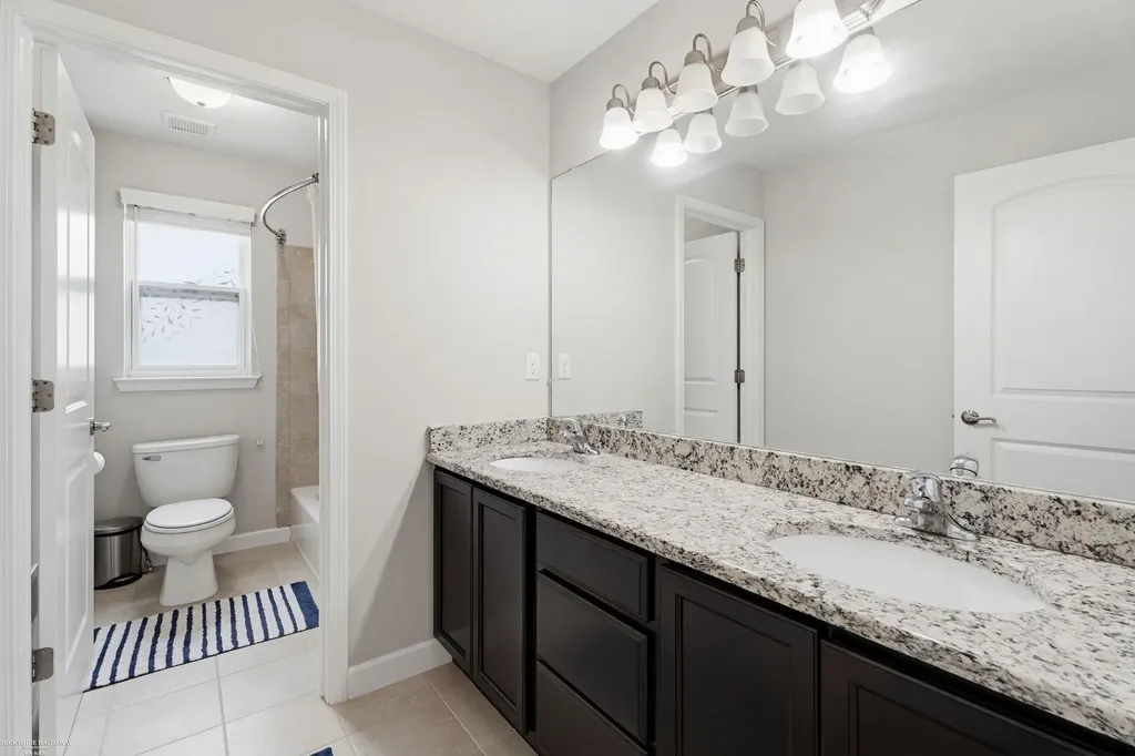 4929 W Stonegate Circle Lake Orion Village MI 48359