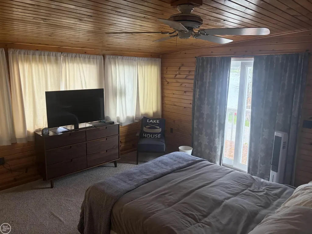 2100 Gray Park Drive Oregon Township MI 48446