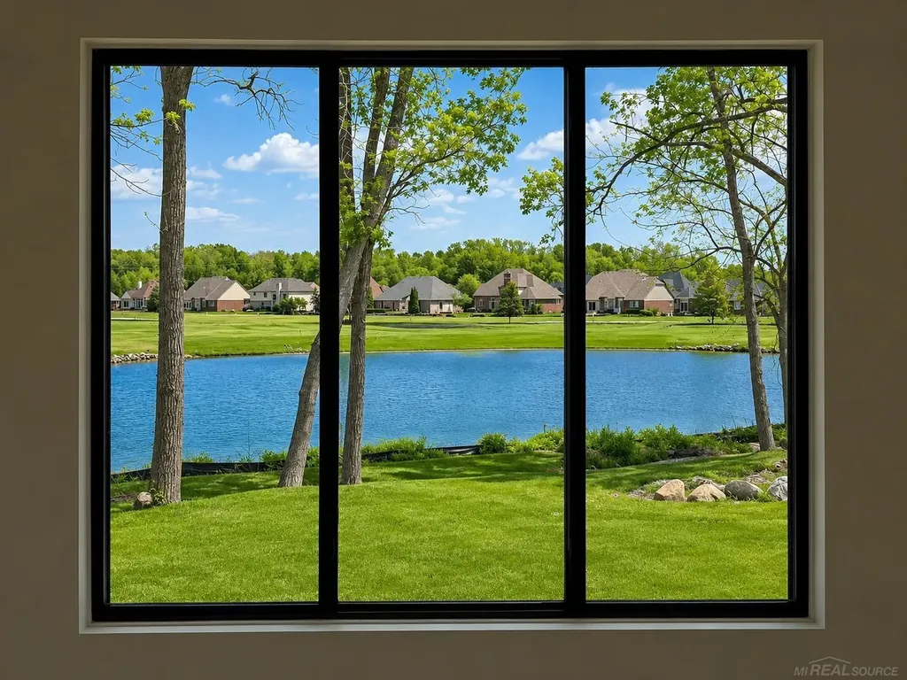 13999 Arthur Court Washington Township MI 48094