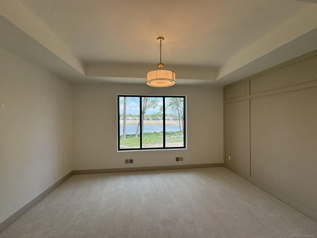 13999 Arthur Court Washington Township MI 48094