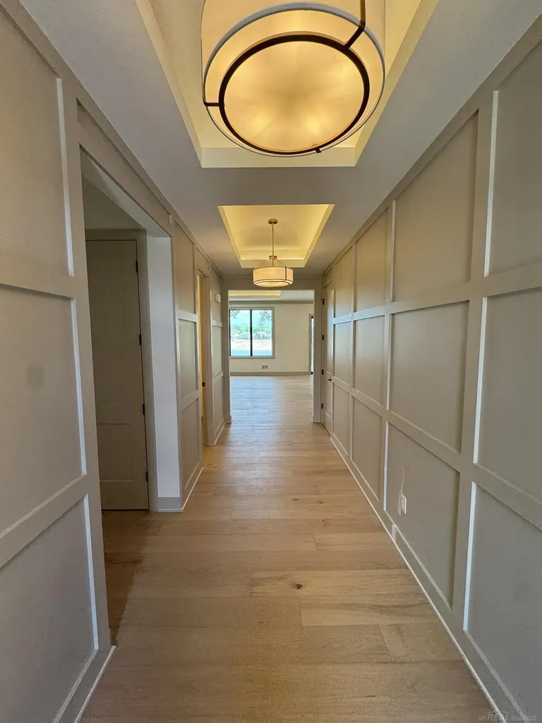 13999 Arthur Court Washington Township MI 48094