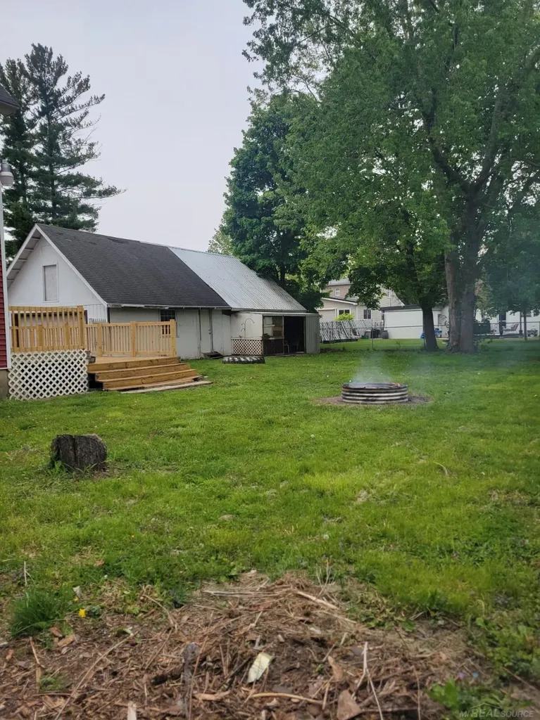 821 Fletcher Street Owosso City MI 48867