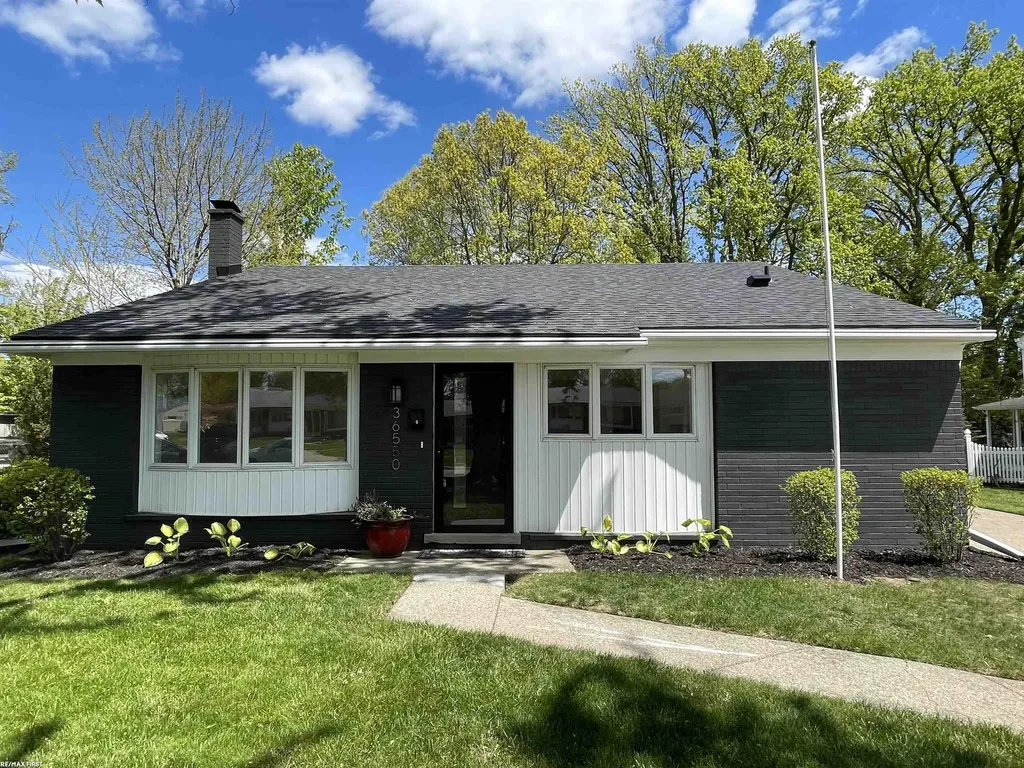 36550 Weideman Street Clinton Charter Township MI 48035