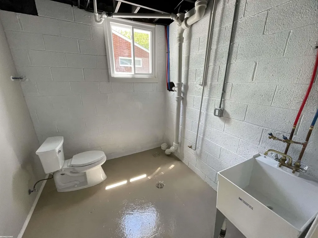 36550 Weideman Street Clinton Charter Township MI 48035