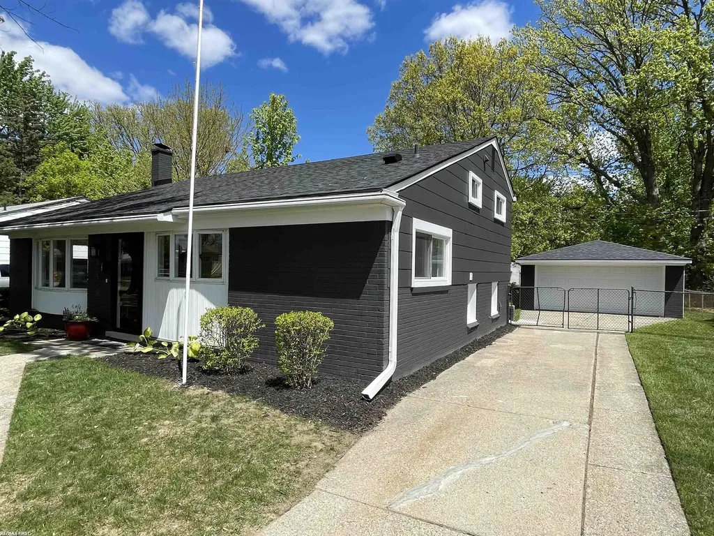 36550 Weideman Street Clinton Charter Township MI 48035