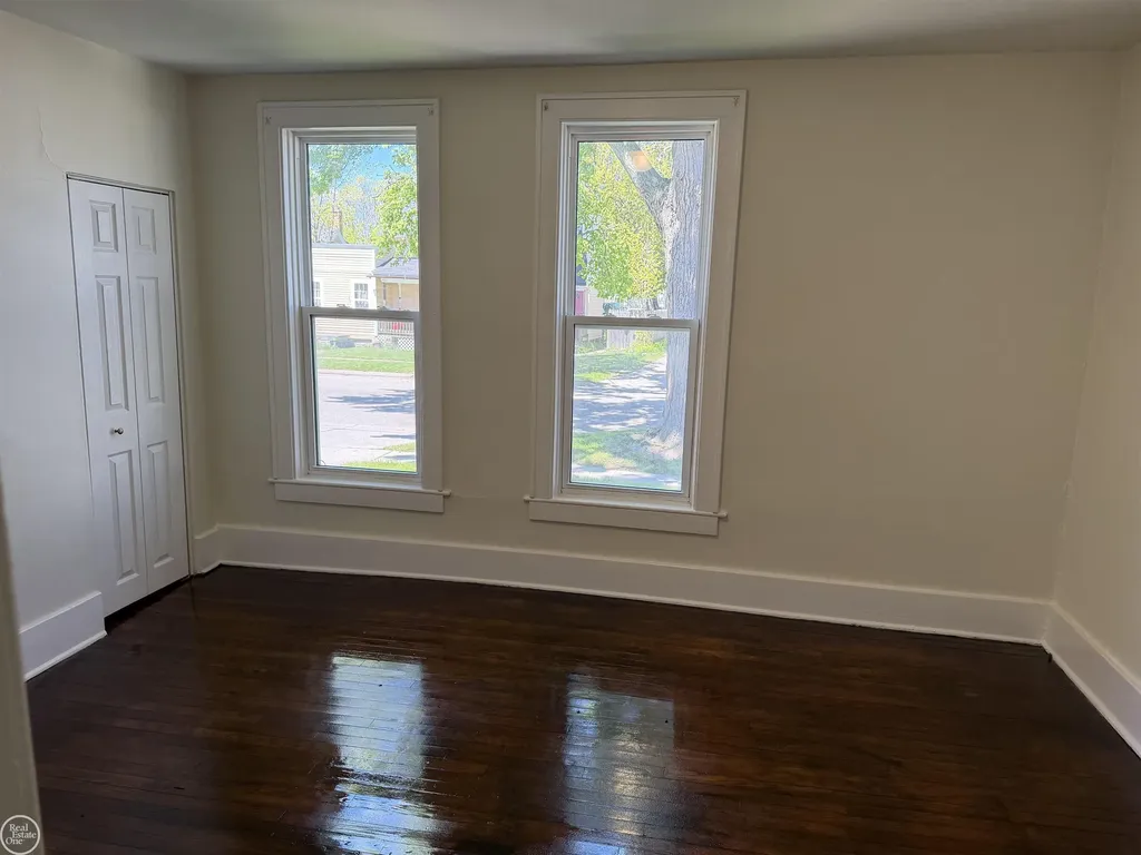 1214 Gillett Street Port Huron City MI 48060