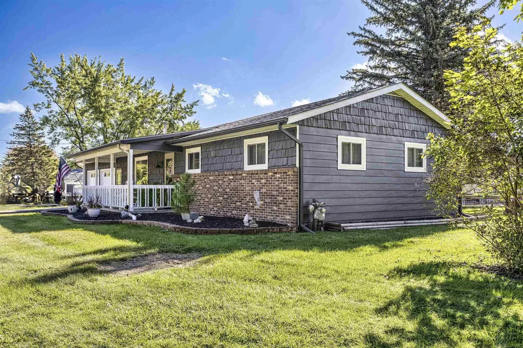 707 Tawas Lane Denton Township MI 48651