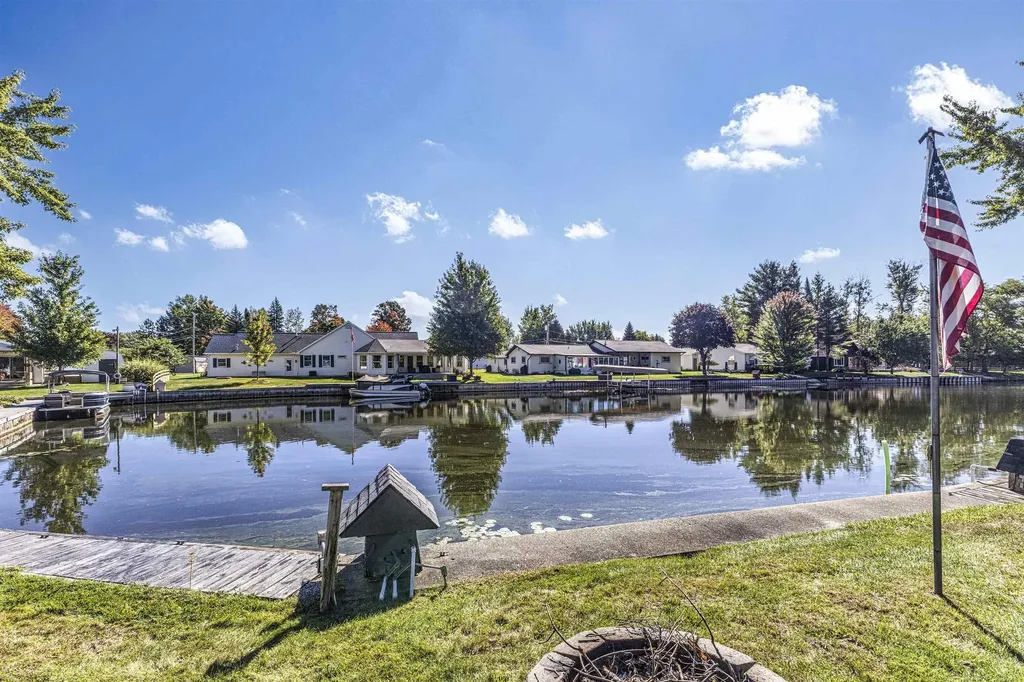 707 Tawas Lane Denton Township MI 48651