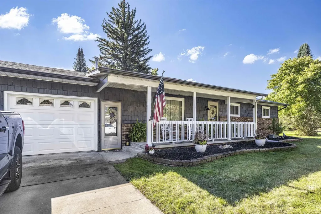 707 Tawas Lane Denton Township MI 48651