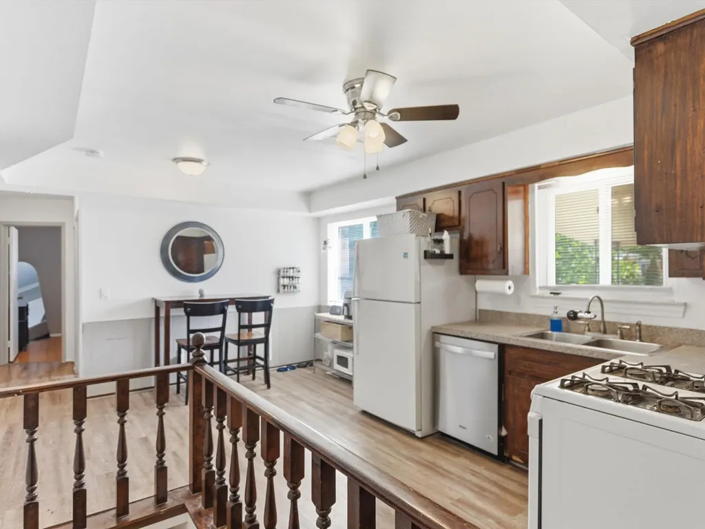 25542 Virginia Drive Warren City MI 48091