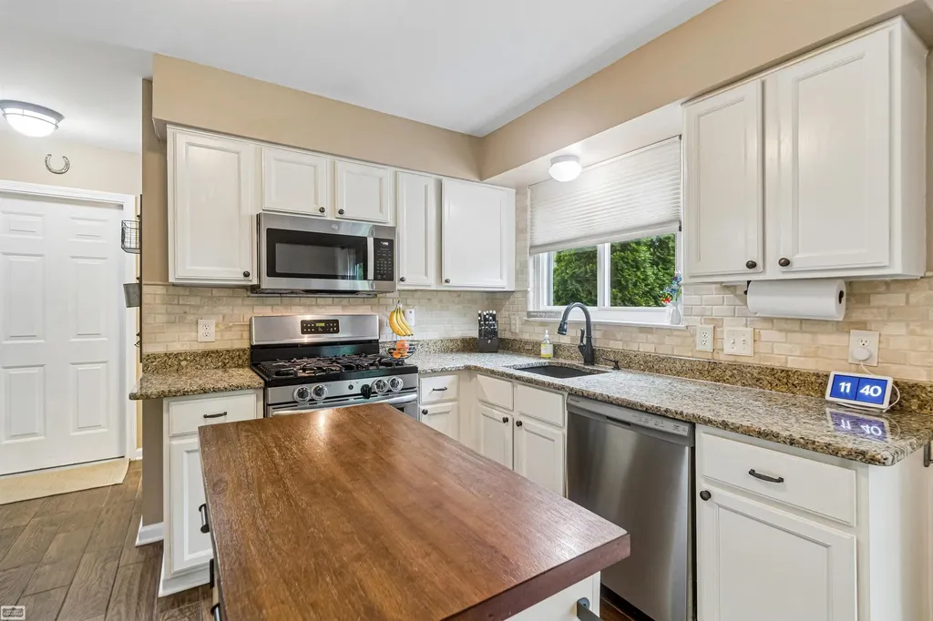 58625 Cathey Street Washington Township MI 48094